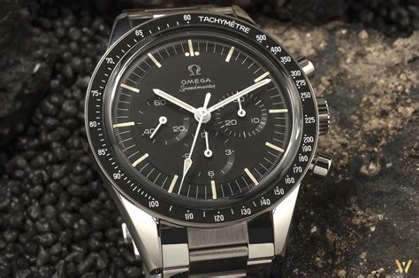 omega moonwatch caliber 321